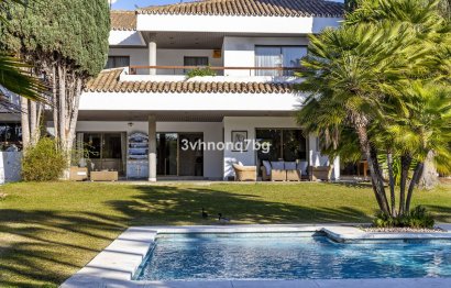 Resale - House - Detached Villa - Marbella - Guadalmina Baja