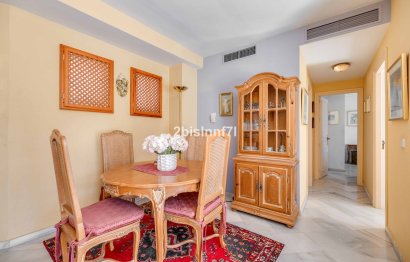 Resale - Apartment - Top Floor Apartment - Marbella - Elviria