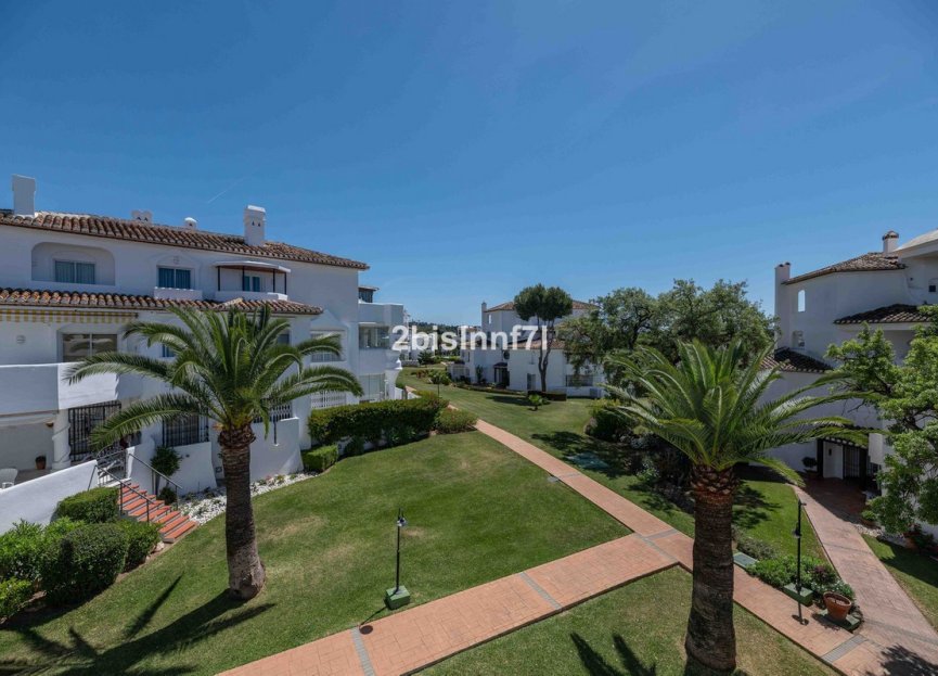 Resale - Apartment - Top Floor Apartment - Marbella - Elviria