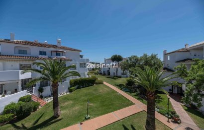 Resale - Apartment - Top Floor Apartment - Marbella - Elviria