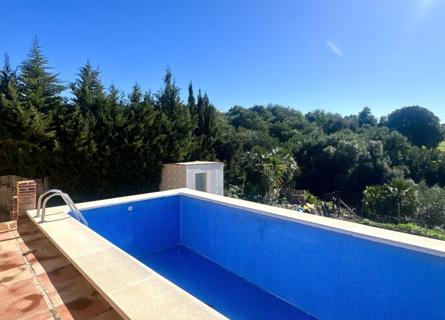 Resale - House - Detached Villa - Estepona - Estepona Centro