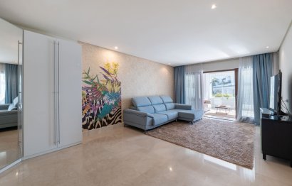 Resale - Apartment - Middle Floor Apartment - Estepona - Estepona Centro