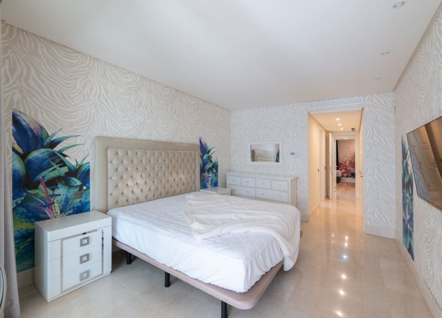 Resale - Apartment - Middle Floor Apartment - Estepona - Estepona Centro