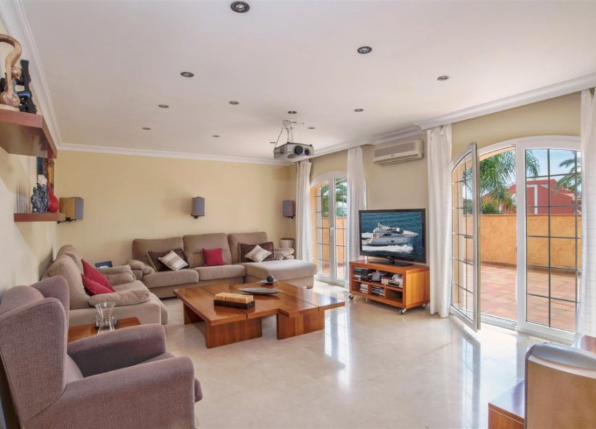 Reventa - House - Detached Villa - Marbella - Marbesa