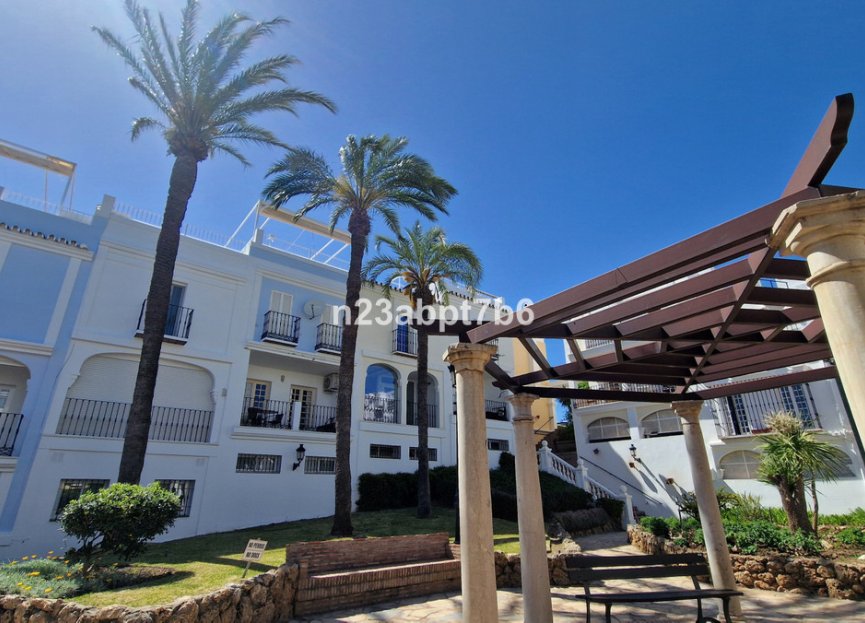 Resale - House - Townhouse - Marbella - Nueva Andalucia