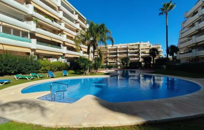 Resale - Apartment - Middle Floor Apartment - Marbella - Guadalmina Alta