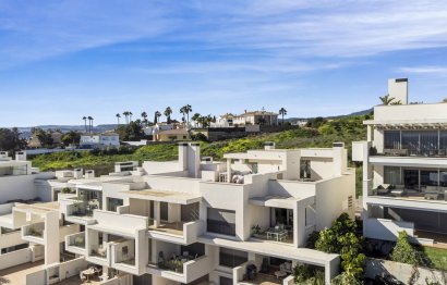 Resale - Apartment - Penthouse Duplex - Estepona - Estepona Centro