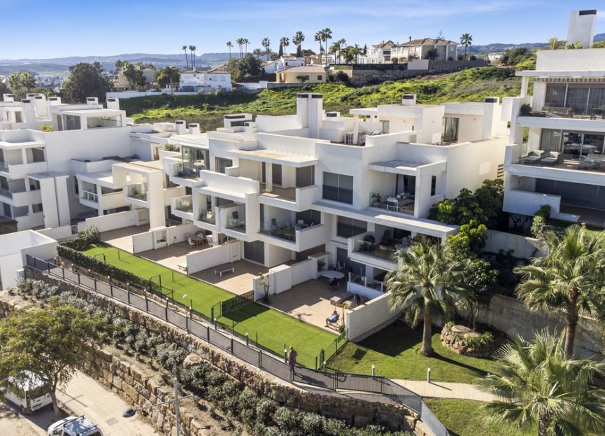 Resale - Apartment - Penthouse Duplex - Estepona - Estepona Centro