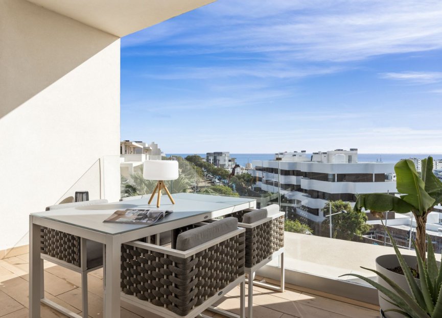 Resale - Apartment - Penthouse Duplex - Estepona - Estepona Centro