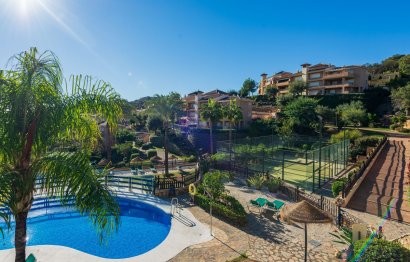 Resale - Apartment - Ground Floor Apartment - Marbella - La Mairena