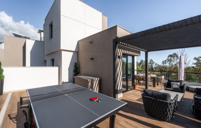 Resale - Apartment - Middle Floor Apartment - Marbella - Nueva Andalucia