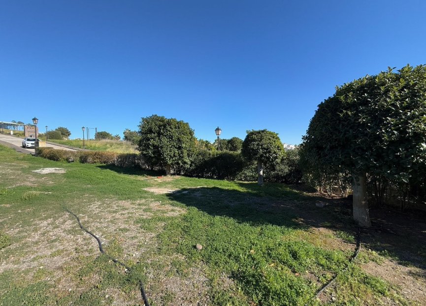 Reventa - Plot - Land - Estepona - Estepona Centro