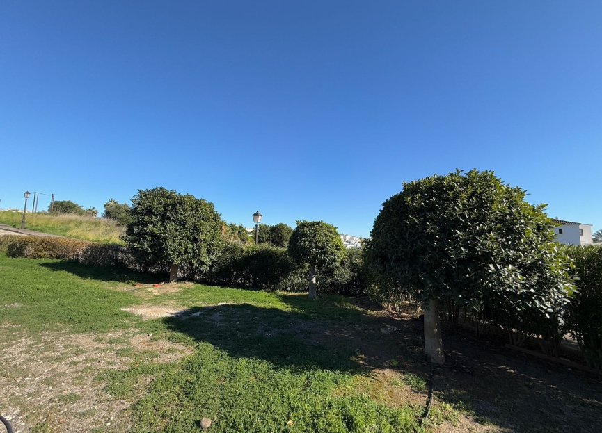 Reventa - Plot - Land - Estepona - Estepona Centro