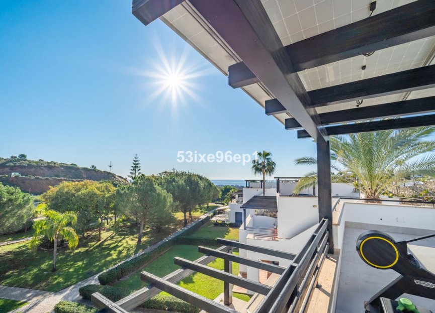 Resale - House - Semi-Detached House - Marbella - Santa Clara