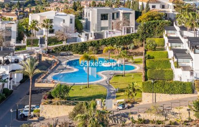 Resale - House - Semi-Detached House - Marbella - Santa Clara