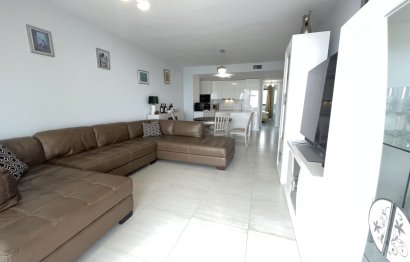 Resale - Apartment - Middle Floor Apartment - Estepona - Estepona Centro