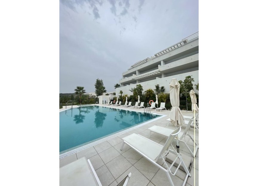 Resale - Apartment - Middle Floor Apartment - Estepona - Estepona Centro