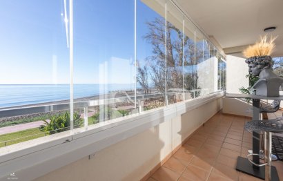 Resale - Apartment - Middle Floor Apartment - Estepona - Estepona Centro