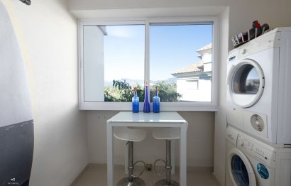 Resale - Apartment - Middle Floor Apartment - Estepona - Estepona Centro