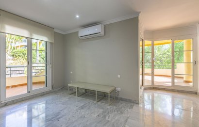 Resale - Apartment - Duplex - Marbella - Nueva Andalucia