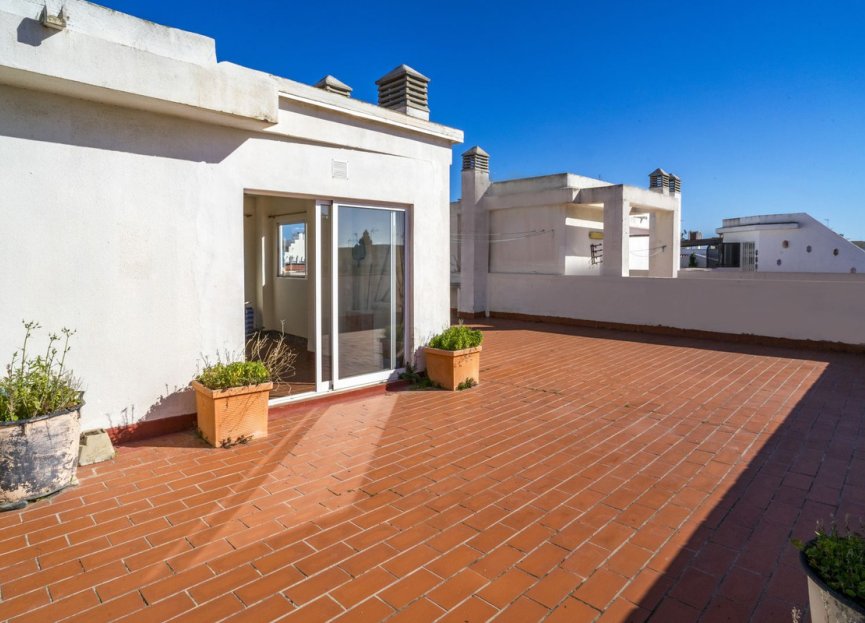 Resale - Apartment - Top Floor Apartment - Estepona - Estepona Centro