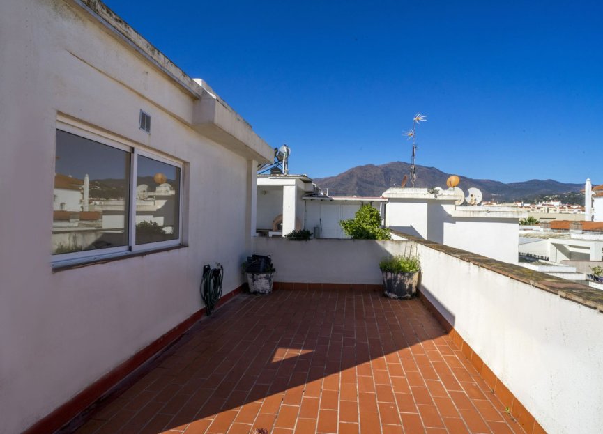 Reventa - Apartment - Top Floor Apartment - Estepona - Estepona Centro