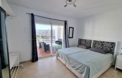 Resale - Apartment - Middle Floor Apartment - Marbella - Puerto Banús