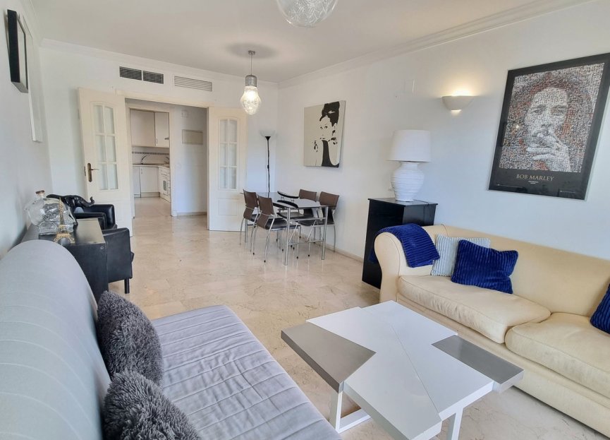 Resale - Apartment - Middle Floor Apartment - Marbella - Puerto Banús