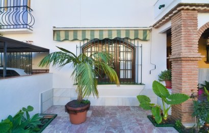 Resale - House - Detached Villa - Fuengirola - Fuengirola Centro