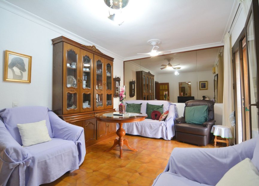 Resale - House - Detached Villa - Fuengirola - Fuengirola Centro