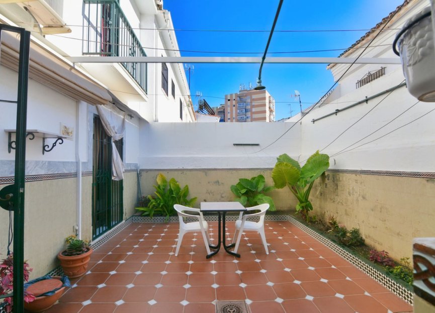 Resale - House - Detached Villa - Fuengirola - Fuengirola Centro