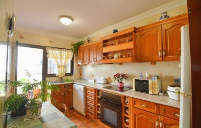 Resale - House - Detached Villa - Fuengirola - Fuengirola Centro