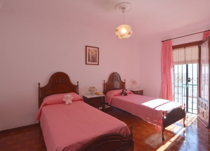 Resale - House - Detached Villa - Fuengirola - Fuengirola Centro