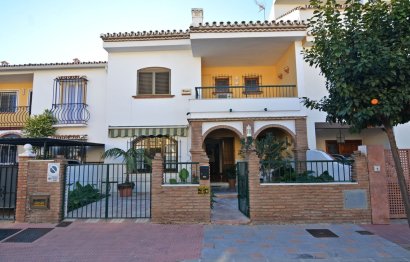 Resale - House - Detached Villa - Fuengirola - Fuengirola Centro