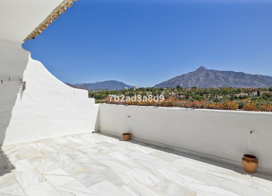 Reventa - House - Townhouse - Marbella - Nueva Andalucia