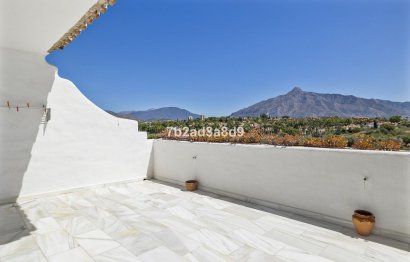 Resale - House - Townhouse - Marbella - Nueva Andalucia