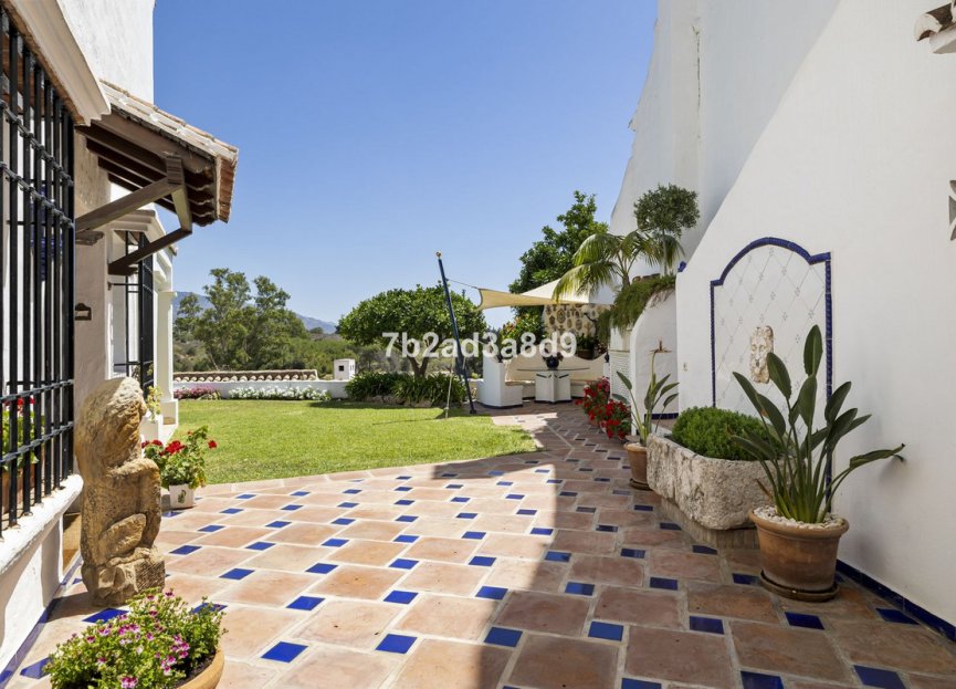 Resale - House - Townhouse - Marbella - Nueva Andalucia