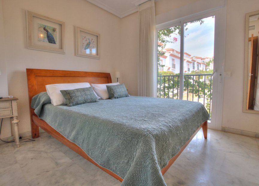 Resale - House - Townhouse - Marbella - Cabopino