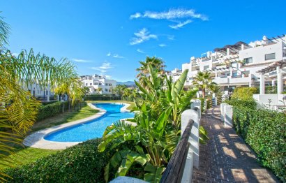 Resale - Apartment - Penthouse - Estepona - Selwo