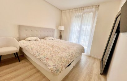 Resale - Apartment - Middle Floor Apartment - Marbella - Nueva Andalucia