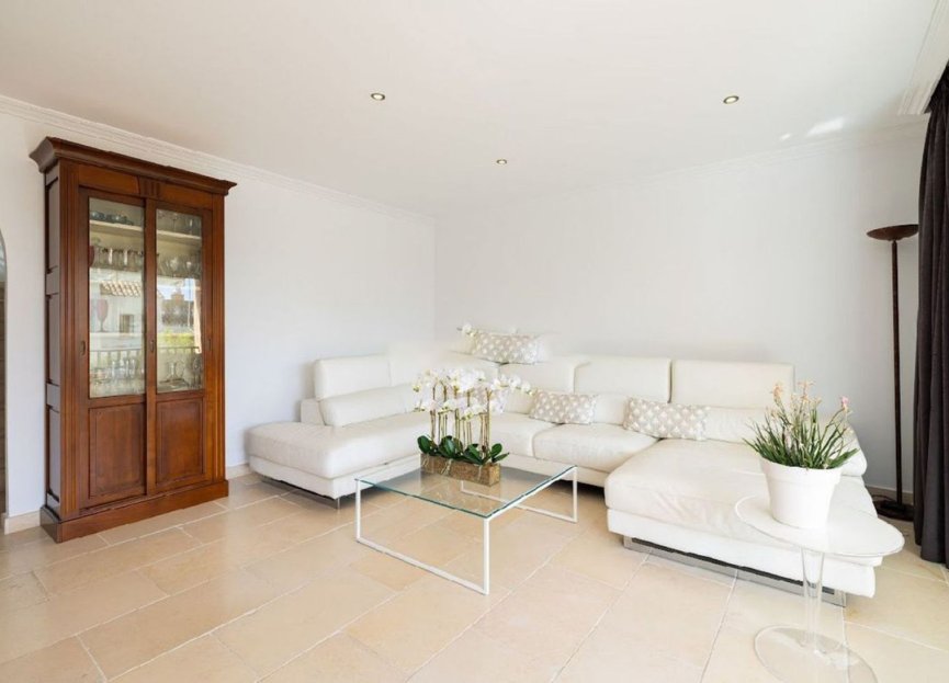 Resale - House - Semi-Detached House - Marbella - Nueva Andalucia