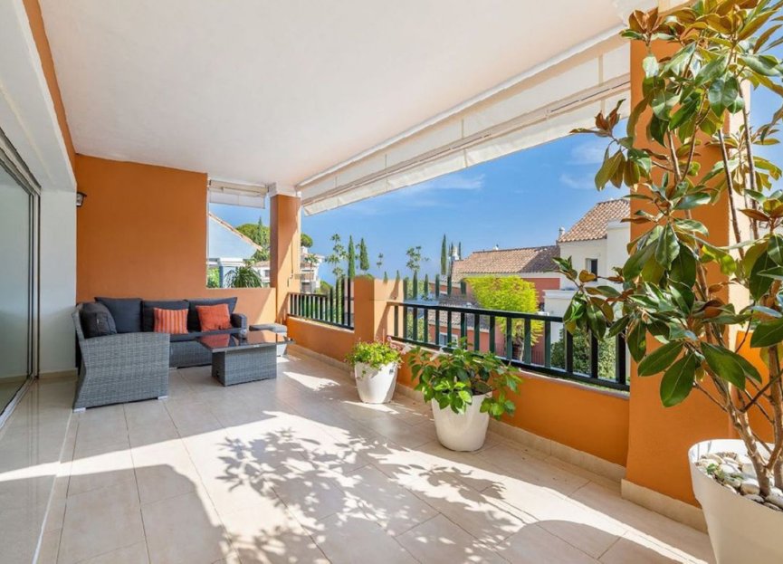 Resale - House - Semi-Detached House - Marbella - Nueva Andalucia