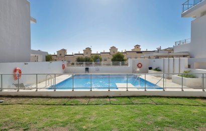 Resale - Apartment - Middle Floor Apartment - Benalmádena - Benalmadena Pueblo