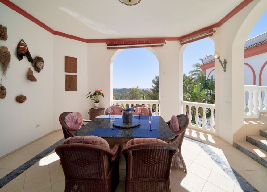 Resale - House - Detached Villa - Marbella - Hacienda Las Chapas