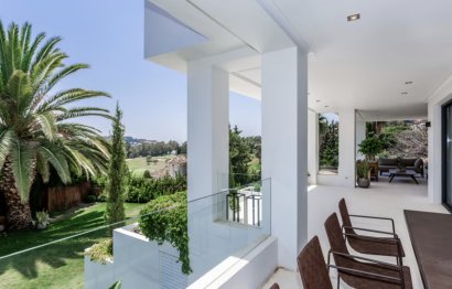 Resale - House - Detached Villa - Marbella - Nueva Andalucia