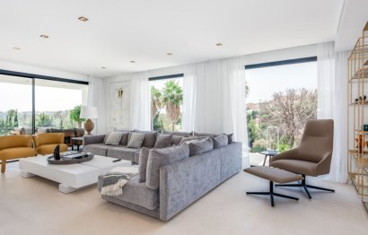 Resale - House - Detached Villa - Marbella - Nueva Andalucia