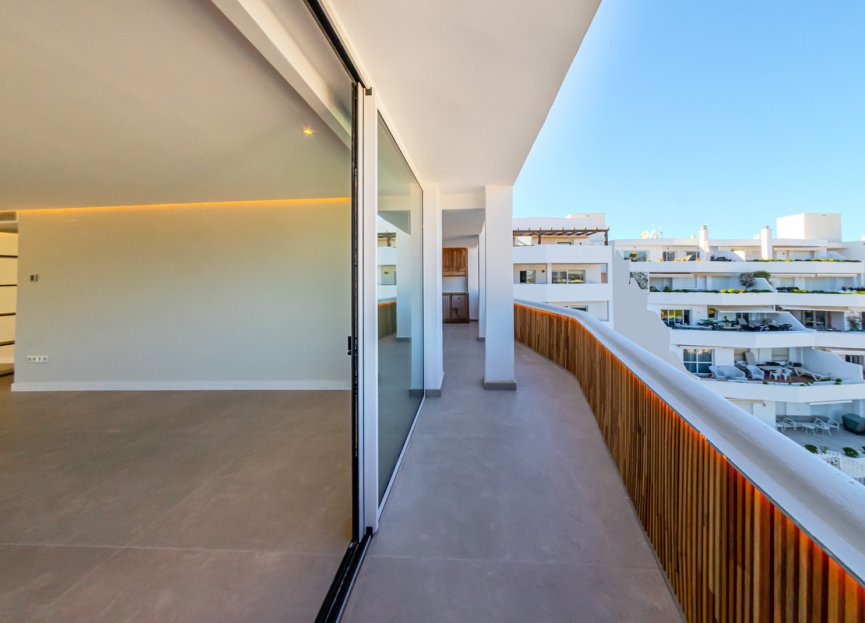 Resale - Apartment - Middle Floor Apartment - Marbella - Nueva Andalucia