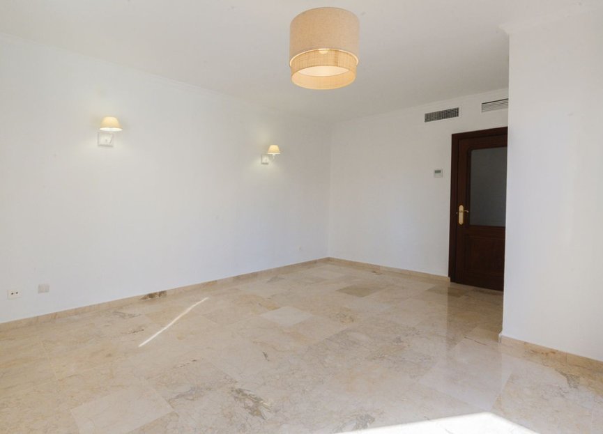 Resale - Apartment - Middle Floor Apartment - Fuengirola - Fuengirola Centro