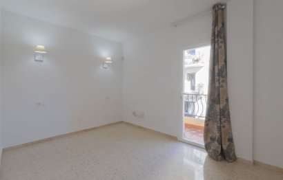 Resale - Apartment - Middle Floor Apartment - Fuengirola - Fuengirola Centro