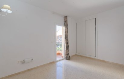 Resale - Apartment - Middle Floor Apartment - Fuengirola - Fuengirola Centro